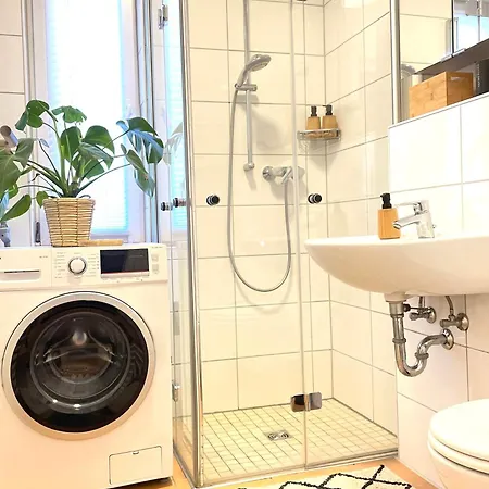 Wlan,smart Tv,4 Betten, Zentral Эмден